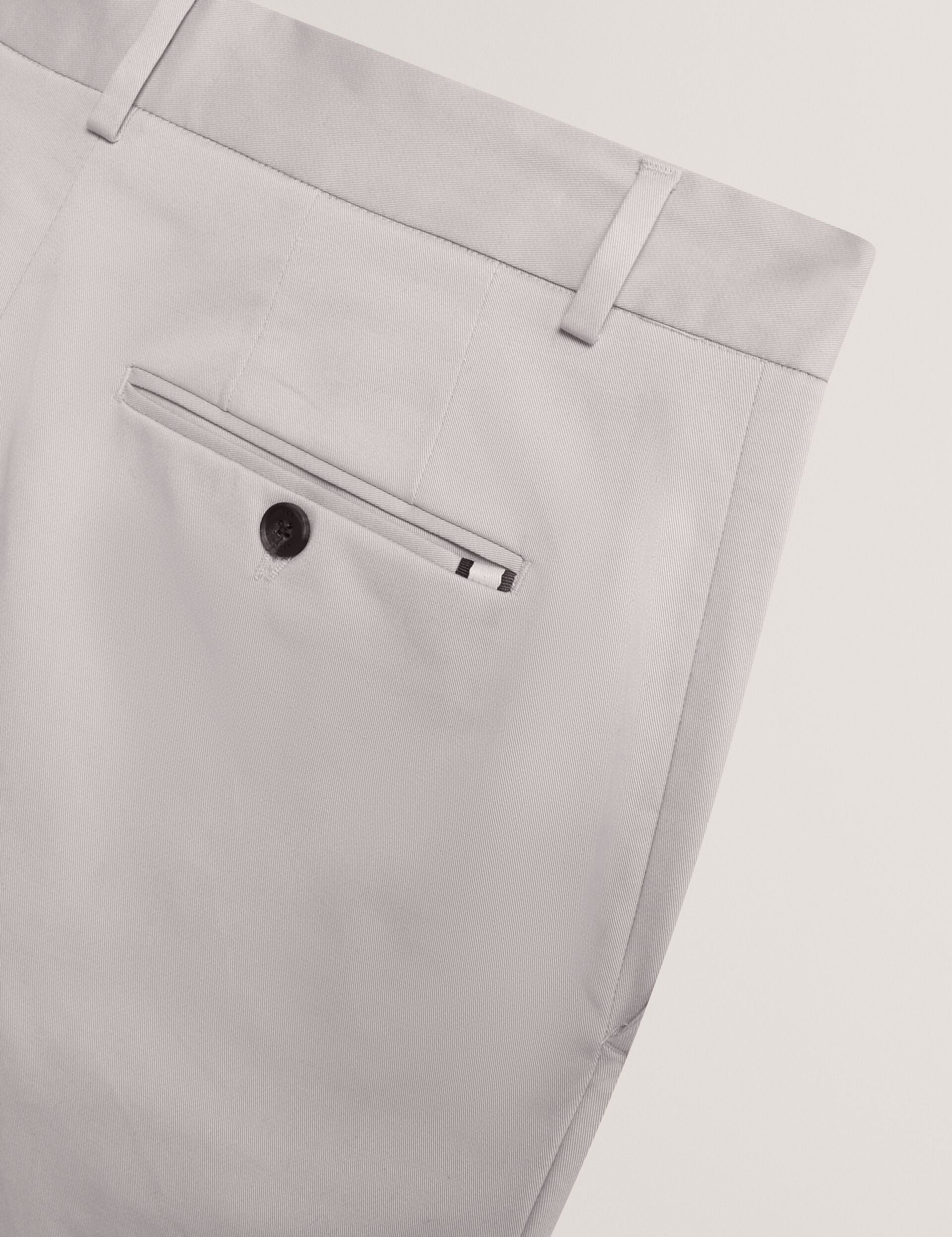 Ted Baker LOWETON - Slim Leg Stretch Cotton Chino Shorts
