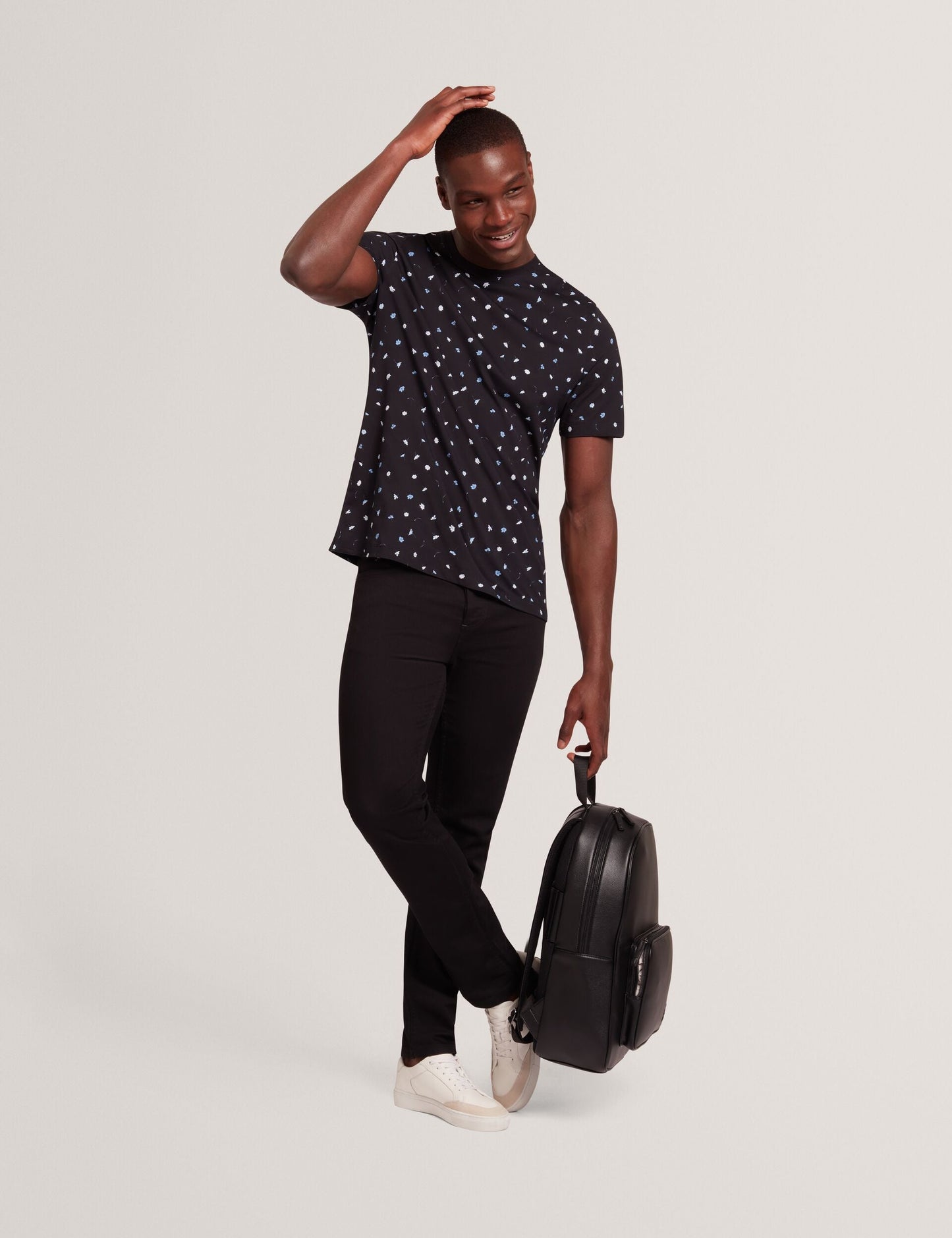 Ted Baker BURTUN - Scattered Floral Print Crew Neck T-Shirt