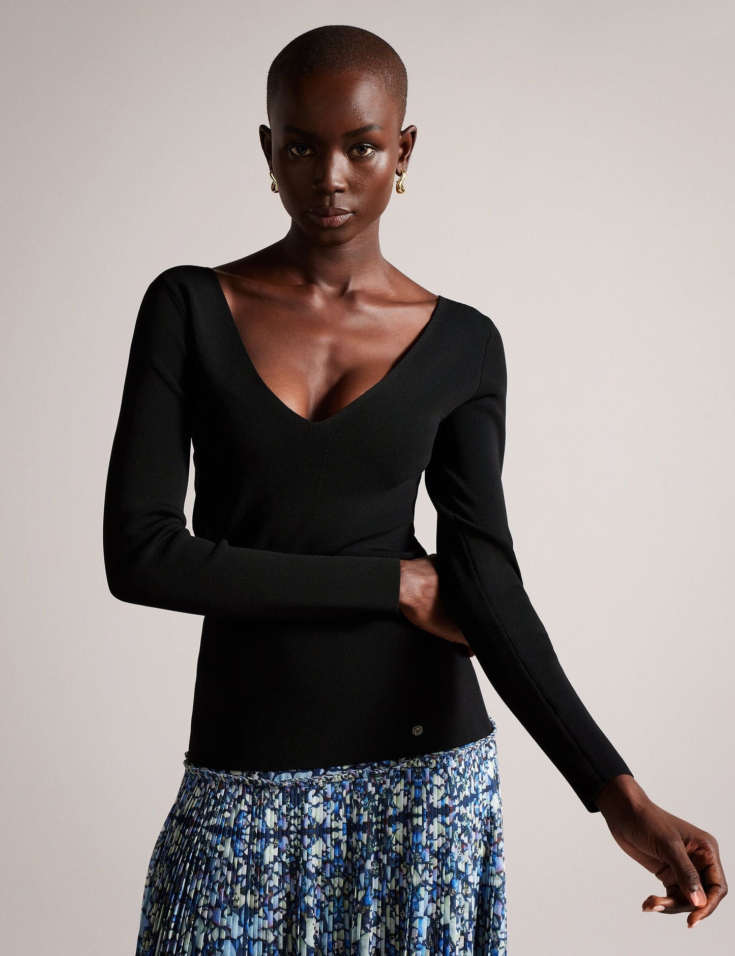 Ted Baker CILESTE - Fitted V-Neck Long Sleeve Knit Top