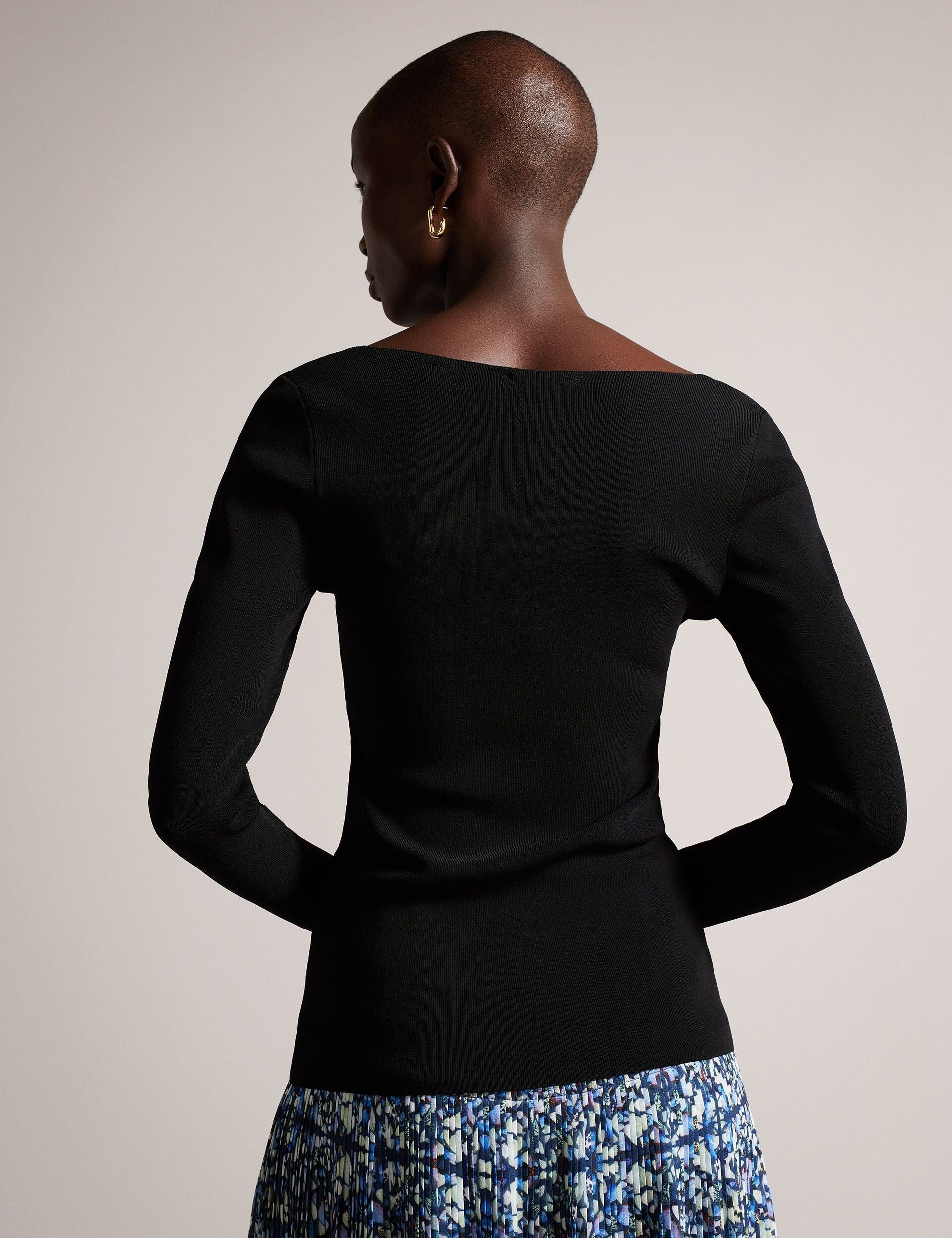 Ted Baker CILESTE - Fitted V-Neck Long Sleeve Knit Top