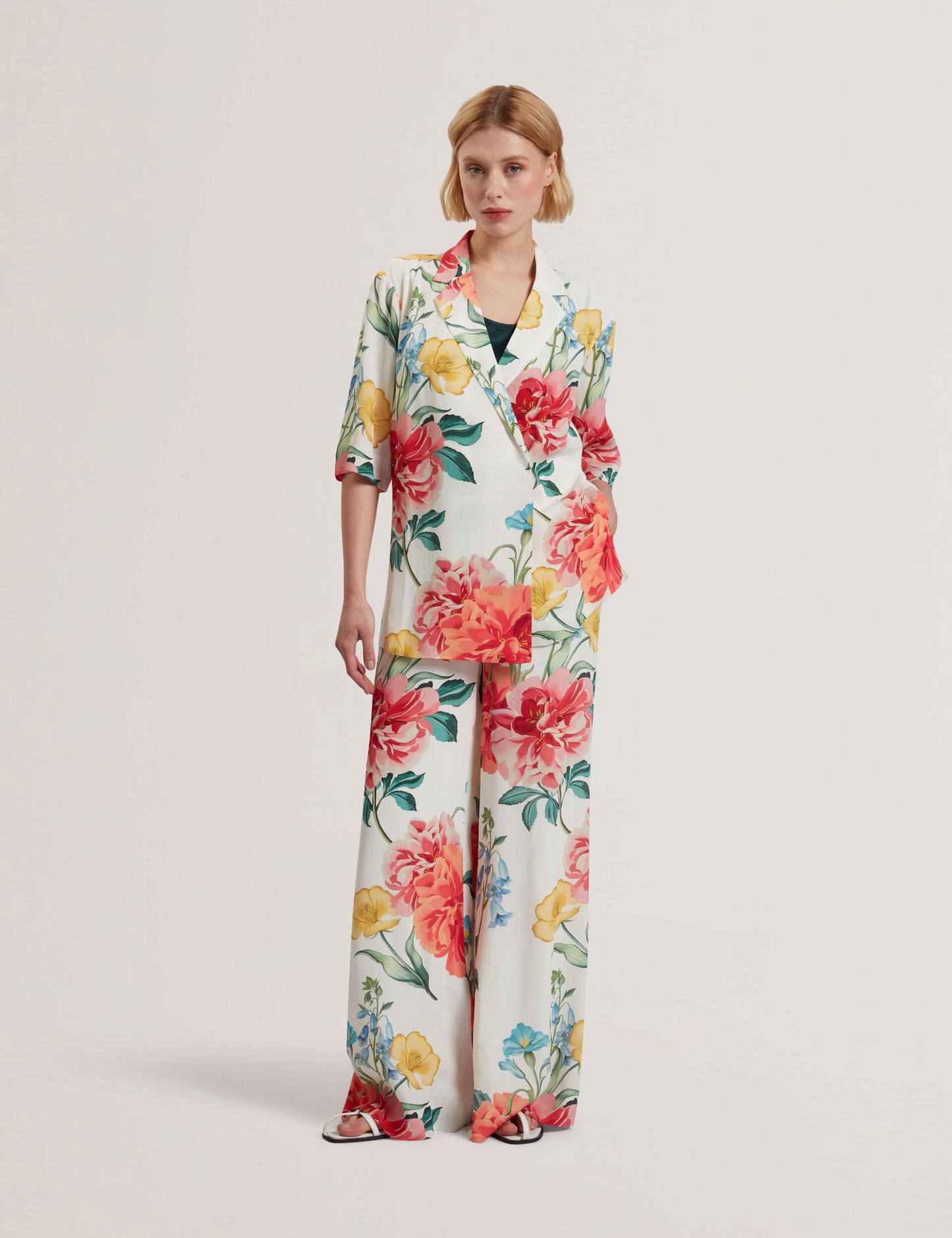 Ted Baker NYMPHA - Floral Short Sleeve Oversized Blazer