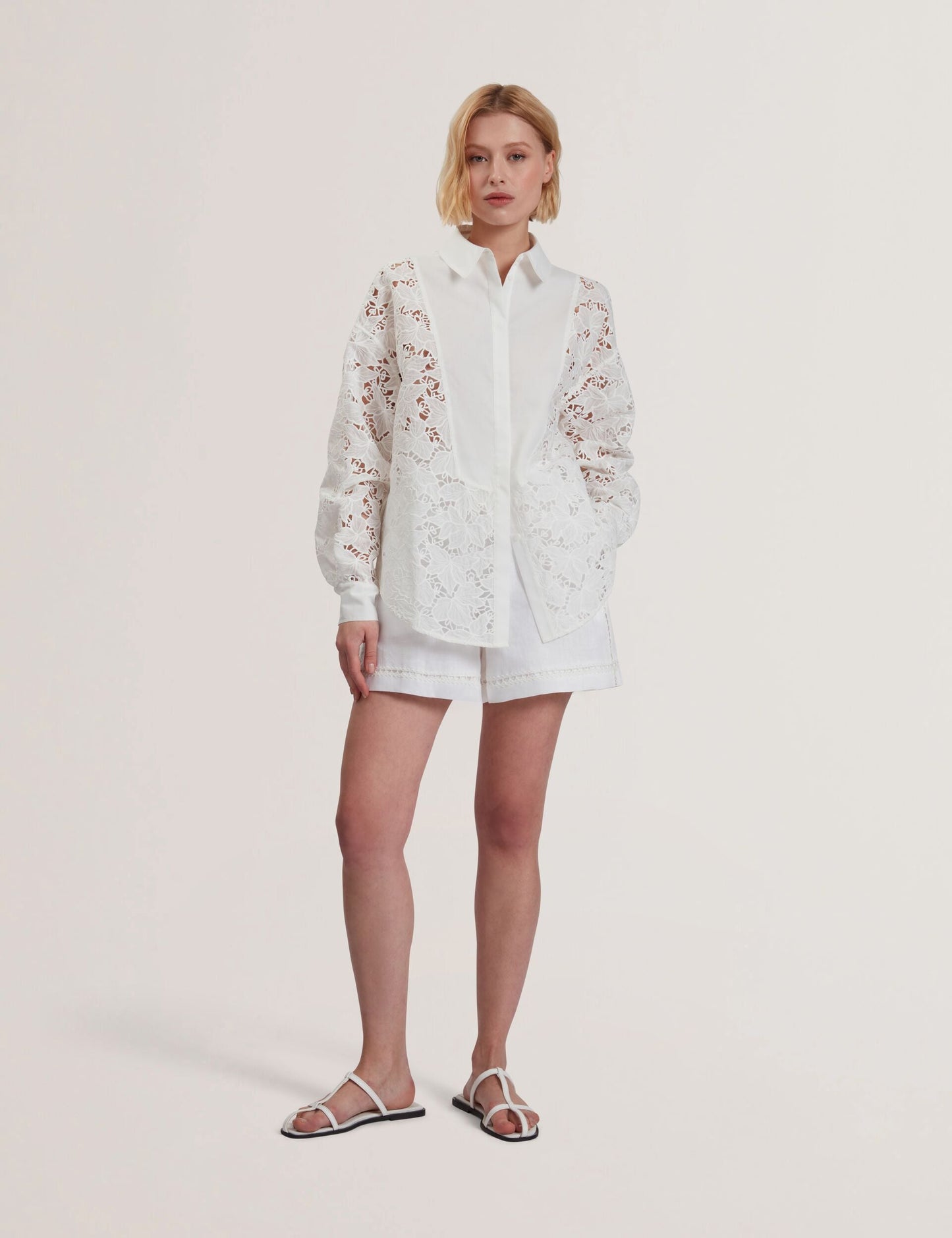 Ted Baker BUCCIA - Crochet Trim High Waisted Linen Shorts
