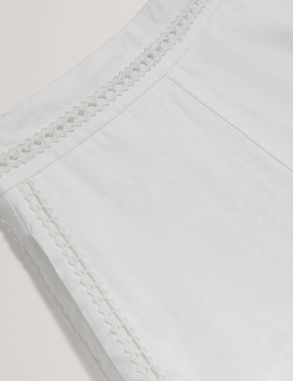 Ted Baker BUCCIA - Crochet Trim High Waisted Linen Shorts