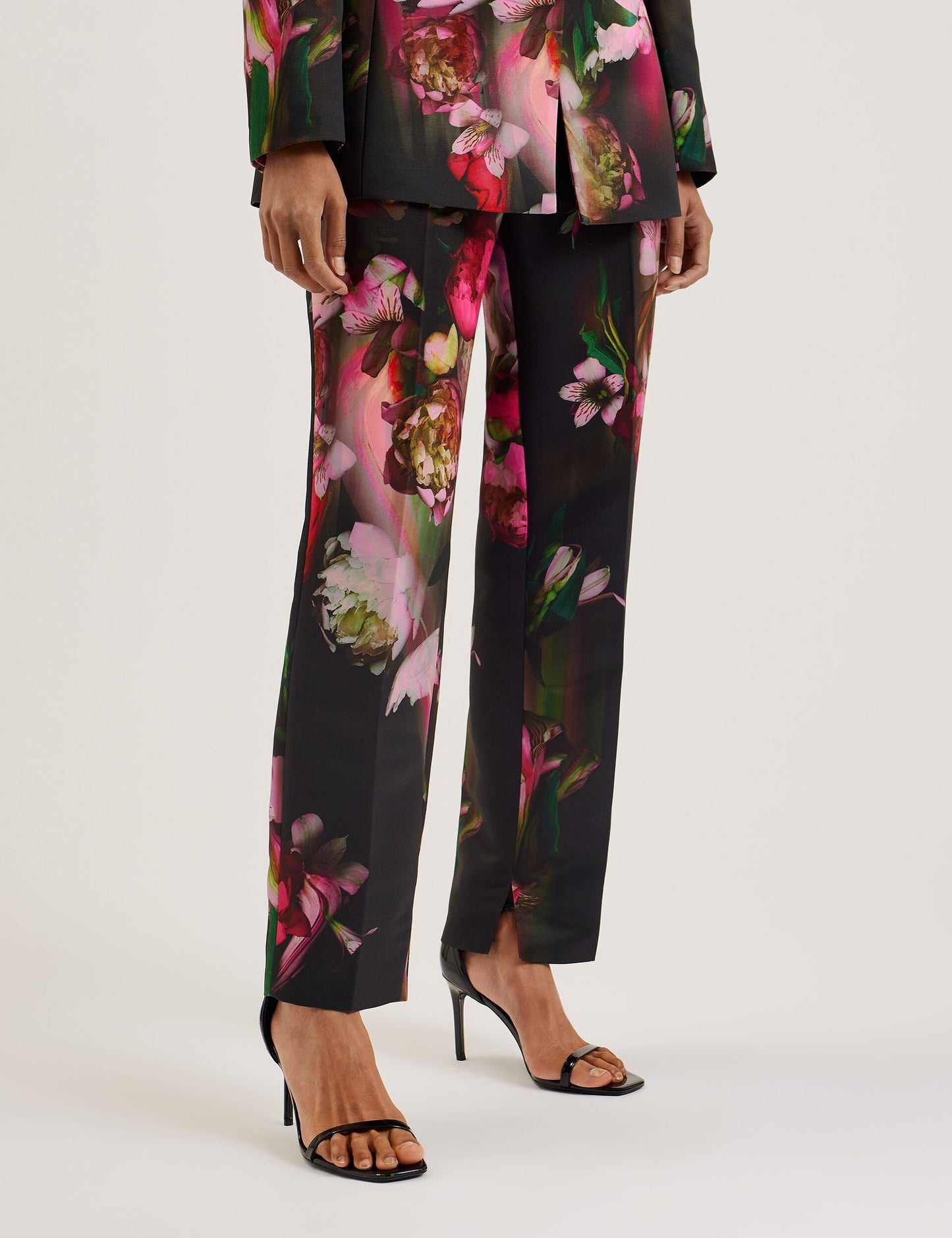 Ted Baker OKUNIT - Tapered Leg Floral Print Tailored Trousers