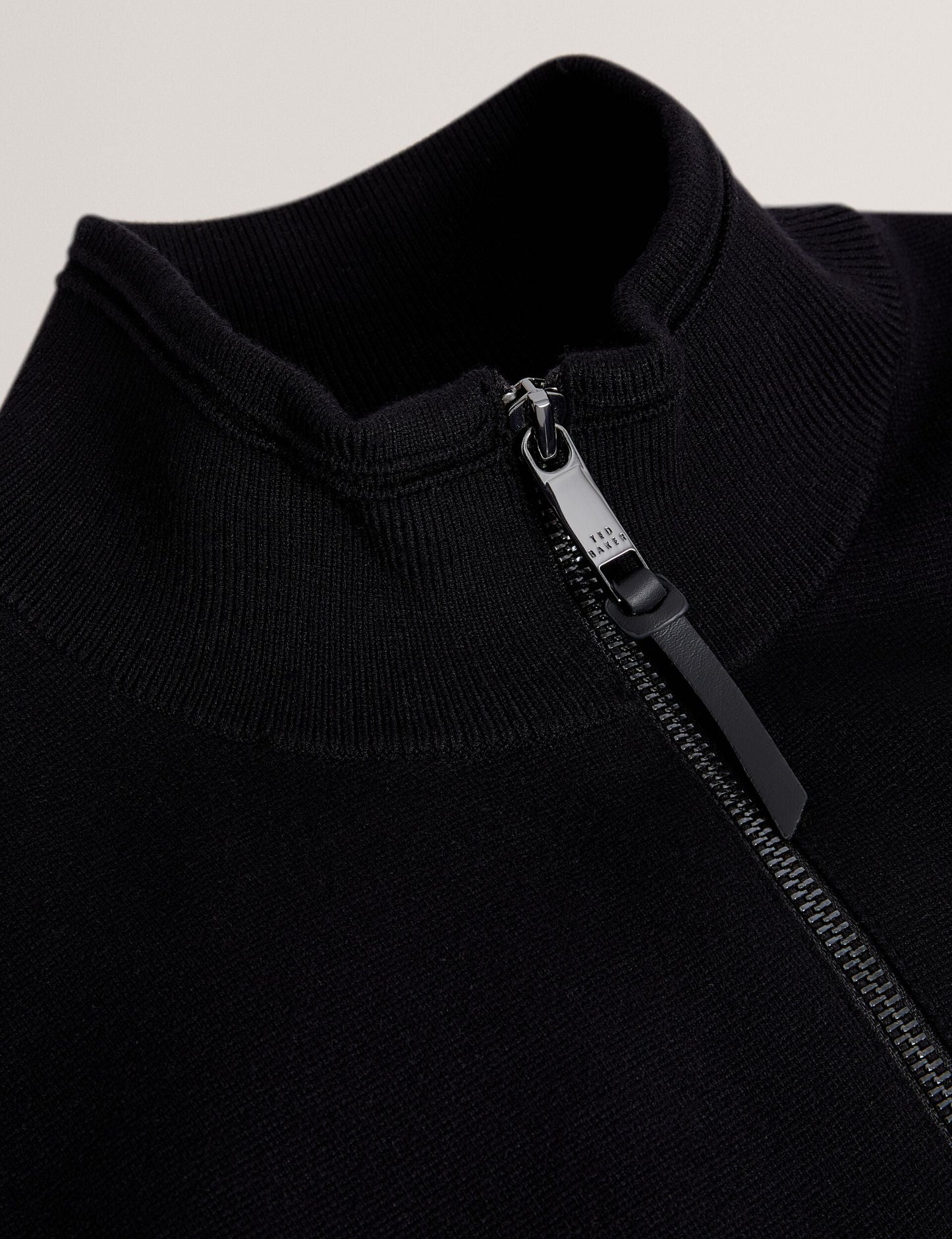 Ted Baker TERINCE - Zip-Through Funnel Neck Gillet