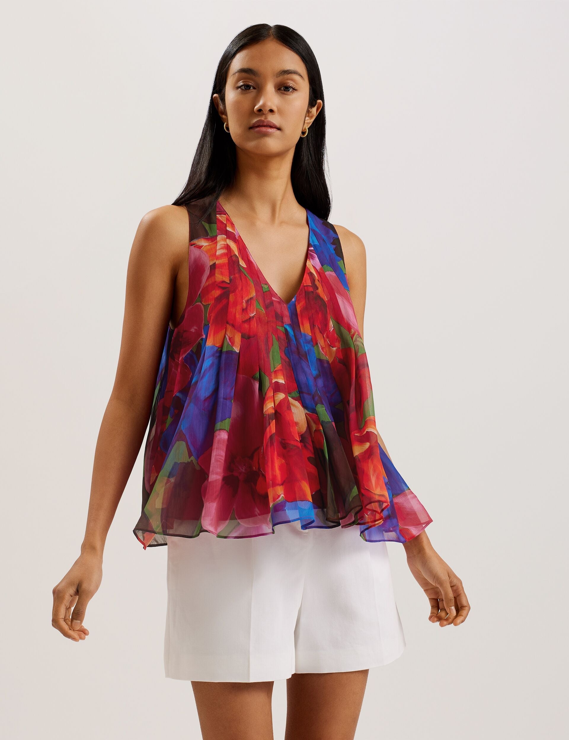 Ted Baker VERNOGE - Organza Tropical Bloom V neck Pleated Top