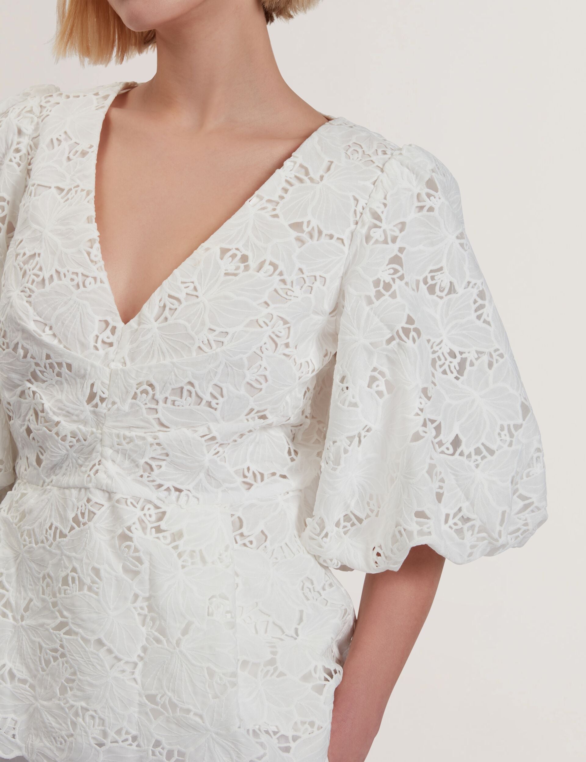 Ted Baker ELLARI - Lace Puff Sleeve V-Neck Peplum Top