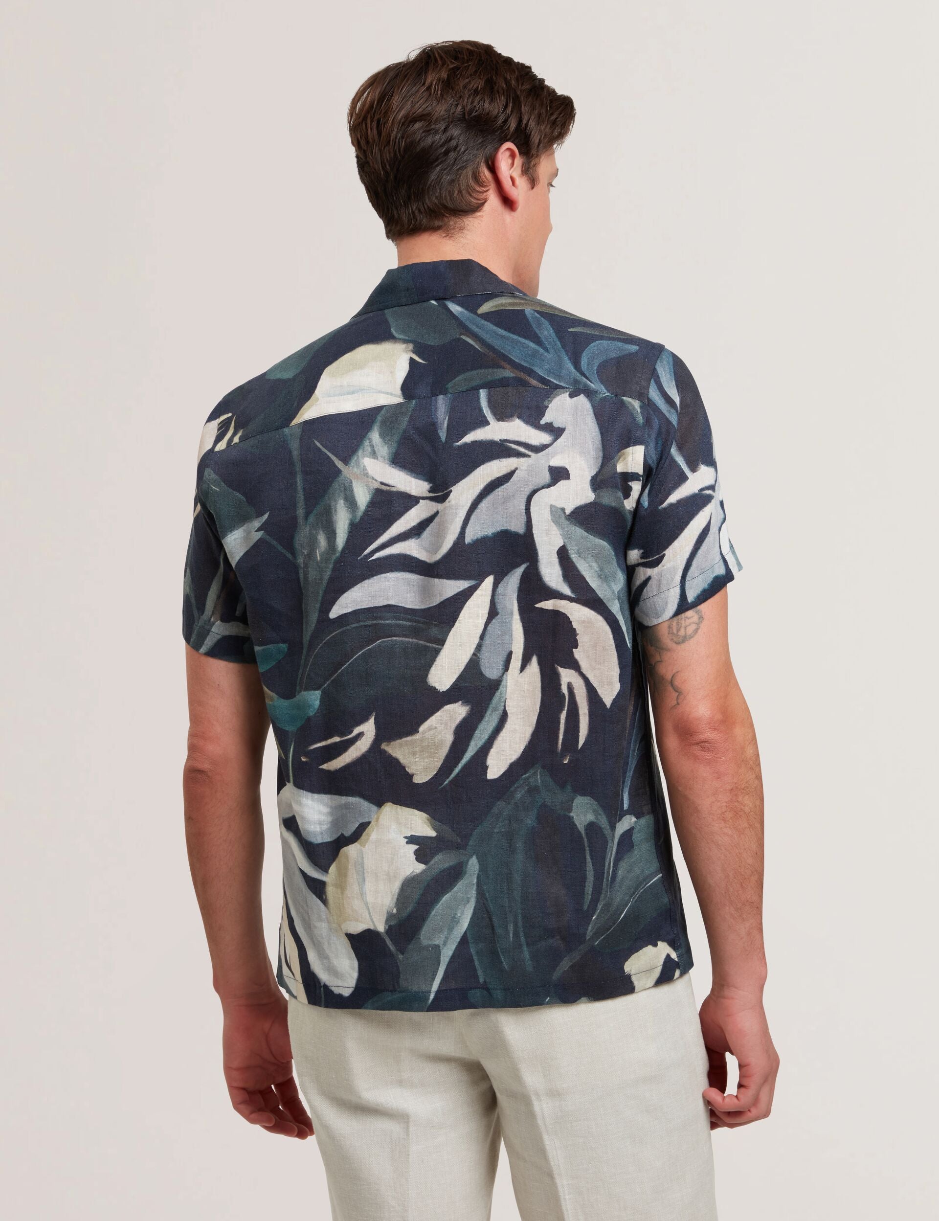 Ted Baker ROGNSKI - Relaxed Floral Short Sleeve Linen Shirt