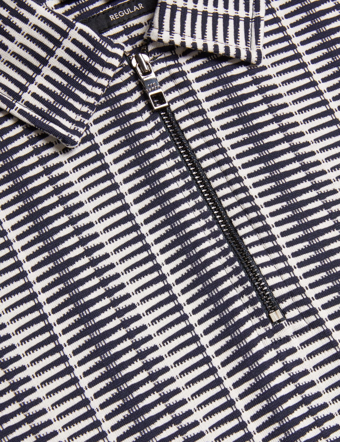 Ted Baker CAPUZZO - Long Sleeve Geo Stripe Zip Polo Shirt