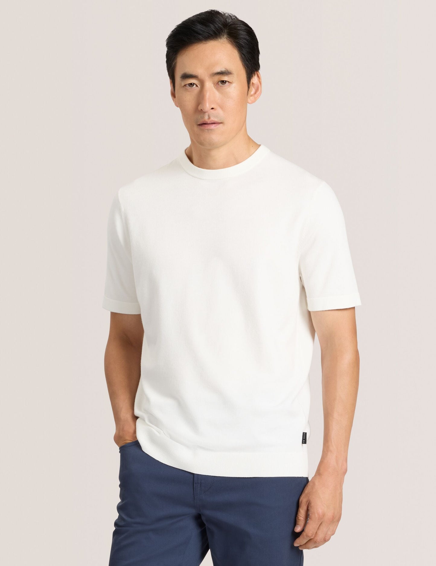 Ted Baker MODERN VISCOSE BLEND CREW - Egret